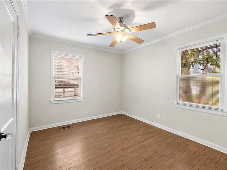 1649 Beecher St SW — Photo 15