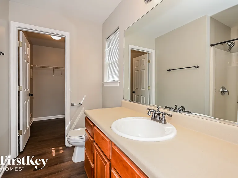 2033 Greenhill Pass — Photo 9