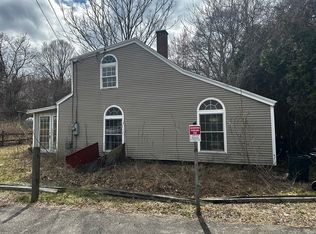 109 Somers Rd, East Longmeadow, MA 01028