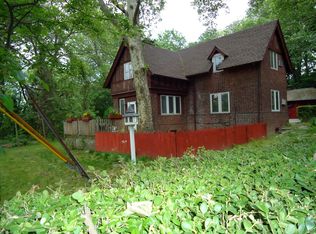 390 Haws Ln, Flourtown, PA 19031