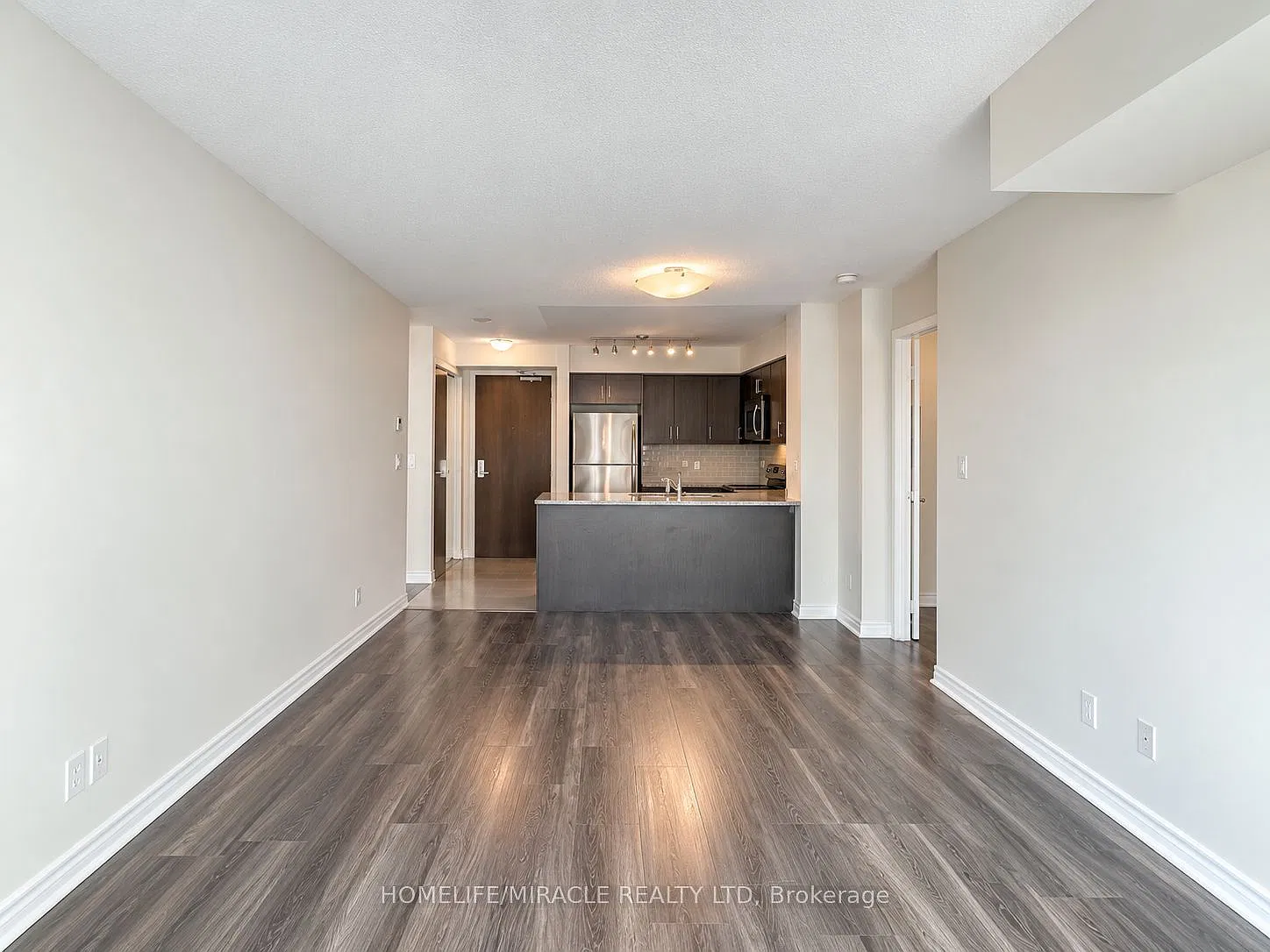 3 bed, $3,100 — Photo 3