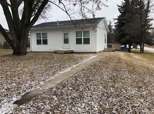 1371 20th Ave SW, Cedar Rapids, IA 52404