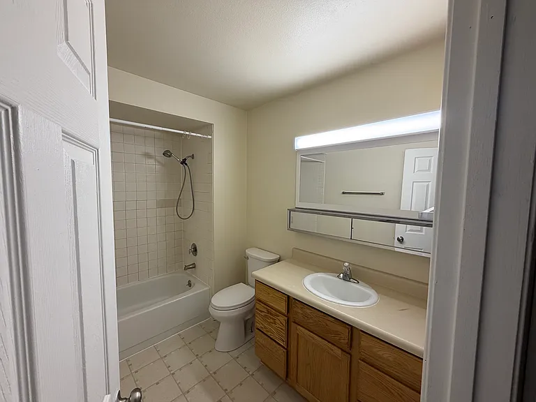 305 Cindy Dr #A — Photo 10