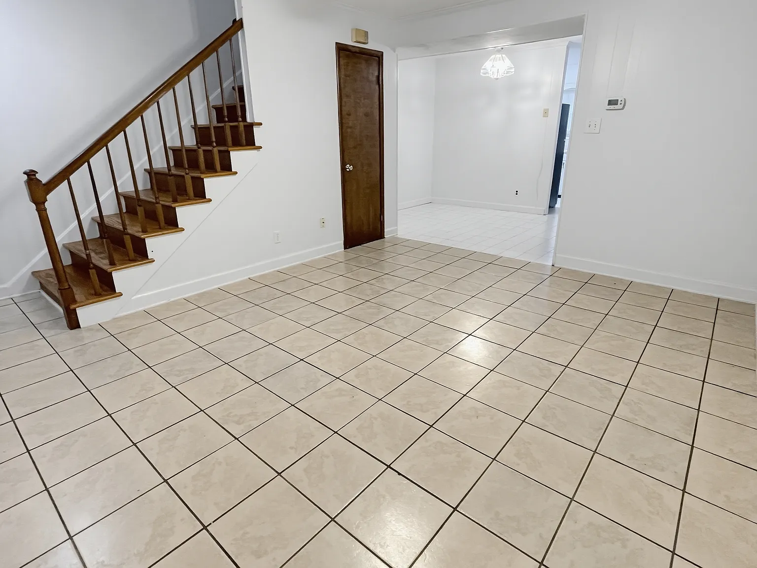 2 bed, 1.5 bath, 1080 sqft, $1,550 — Photo 2