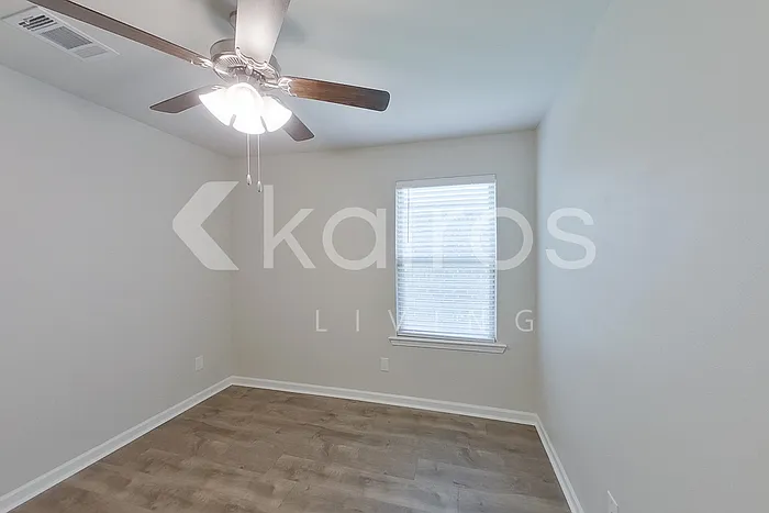 109 Santiago Ct — Photo 10