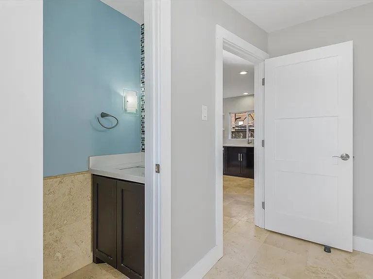 3642 Aldergrove Dr — Photo 8