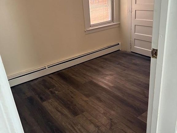 5th image of 417 Franklin St