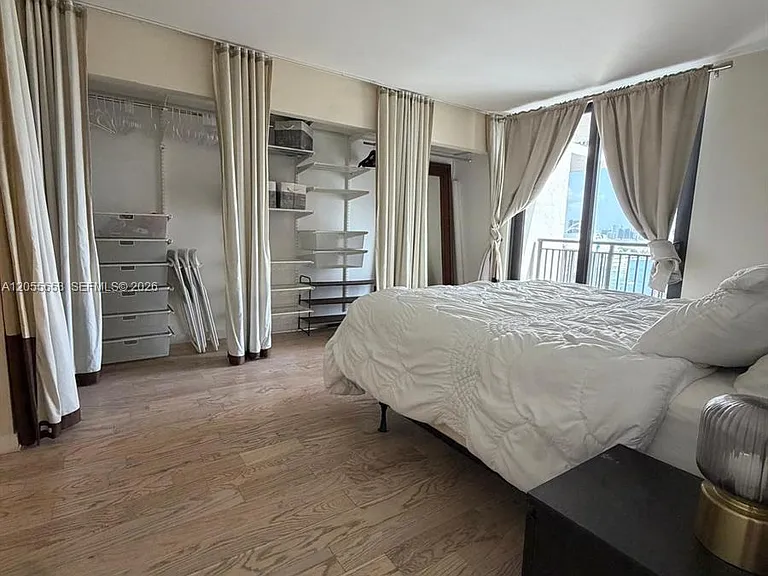 540 Brickell Key Dr #1418 — Photo 8
