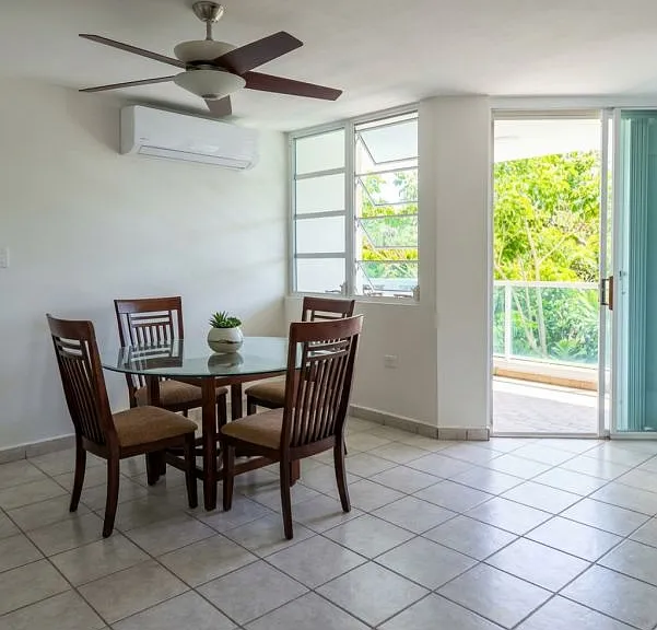 Cond Plaza del Palmar Apt 708 Edificio 7, 1386 Av — Photo 4