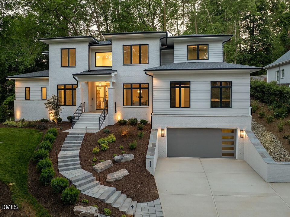 1st image of 3521 Brook Dr