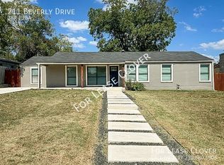 211 Beverly Dr, San Antonio, TX 78228