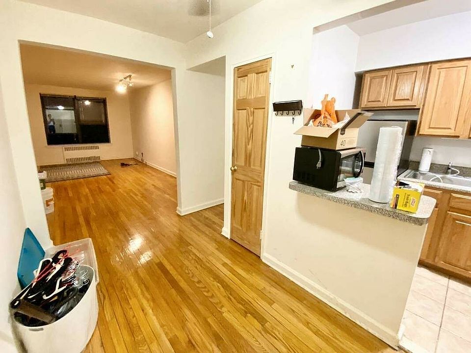1st image of 2519 30th Dr APT 1E