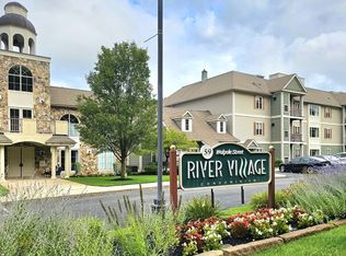 59 Walpole St UNIT 121, Canton, MA 02021