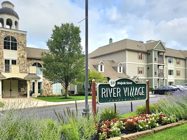 59 Walpole St Unit 121, Canton, MA 02021