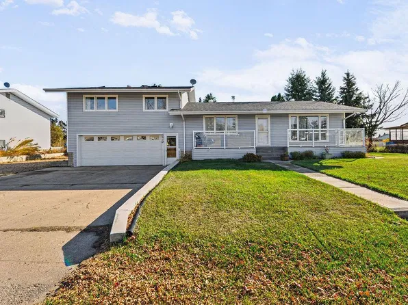 5013 W 47th St, Daysland, AB T0B 1A0