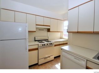 235 Garth Rd APT A6A, Scarsdale, NY 10583