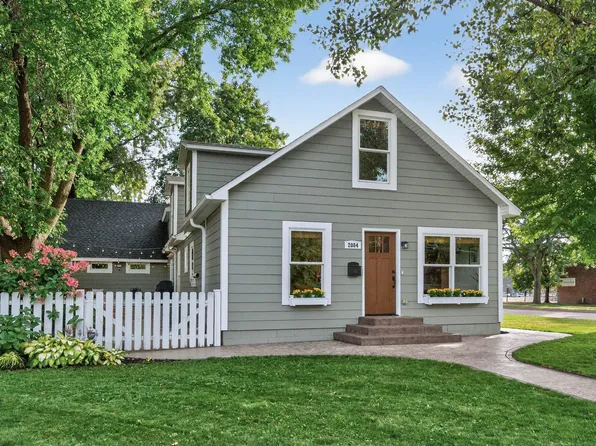 2084 4th St, White Bear Lake, MN 55110