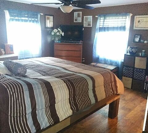 Master bedroom 