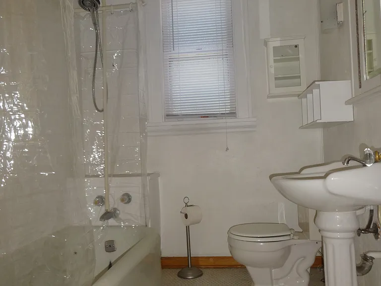 467 Norwood Ave — Photo 16