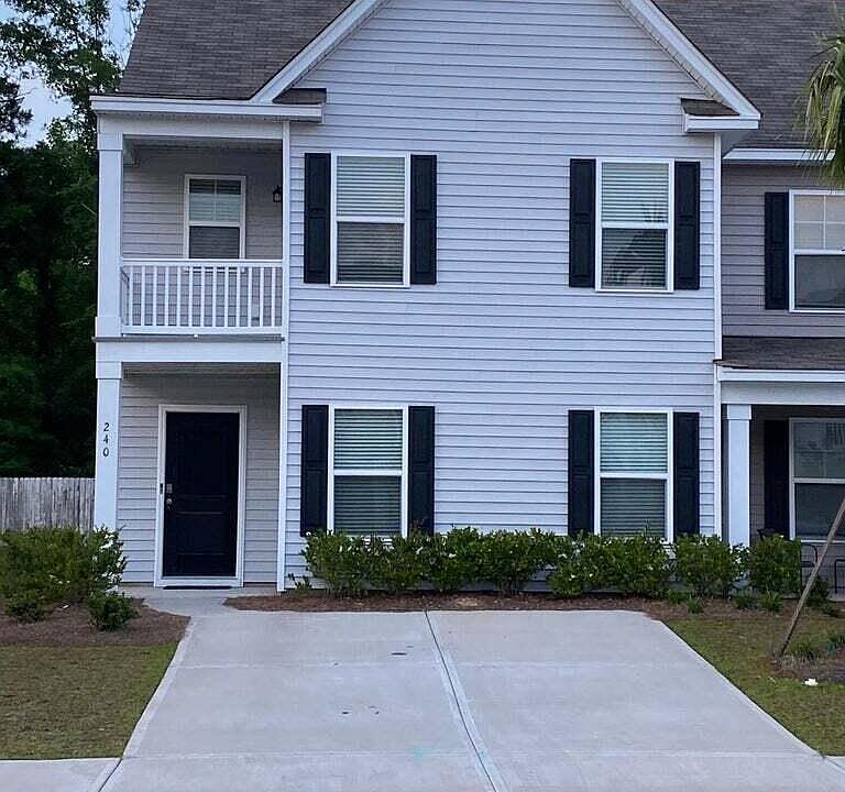 1st image of 240 Spencer Cir