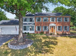 1022 Chelmsford Dr, Mechanicsburg, PA 17050