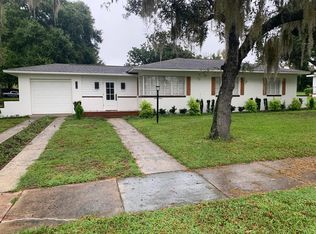 514 N Palm Ave, Howey In The Hills, FL 34737