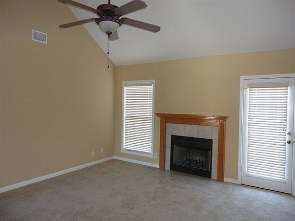 4th image of 3749 N Jot Dr