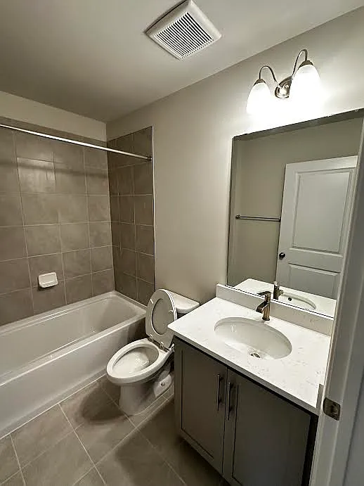 3 bed, 3.5 bath, 1980 sqft, $3,300 — Photo 4
