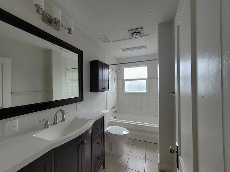 1018 E Linden Ave — Photo 16