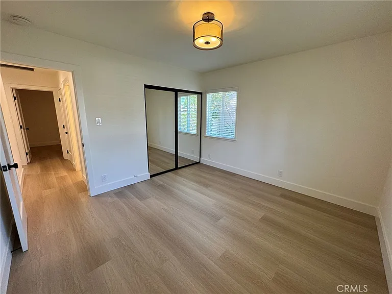 6837 Oak Park Ave — Photo 13