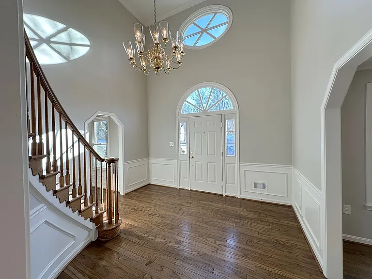11560 Holly Briar Ln — Photo 2