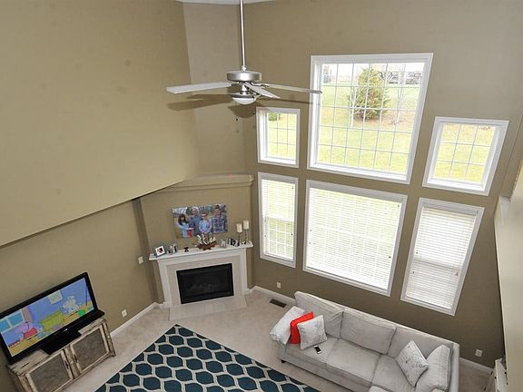 2nd image of 800 Johnstown Ct
