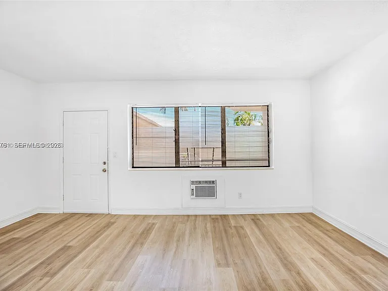 350 75th St #205 — Photo 9