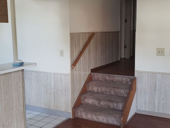 5th image of 194 E 14th Ave #C