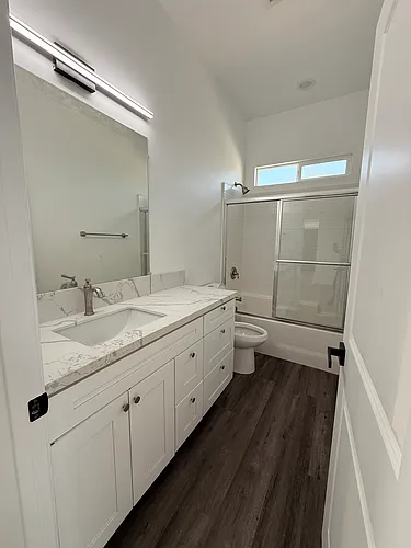 1821 N Ave #1 Photo 1