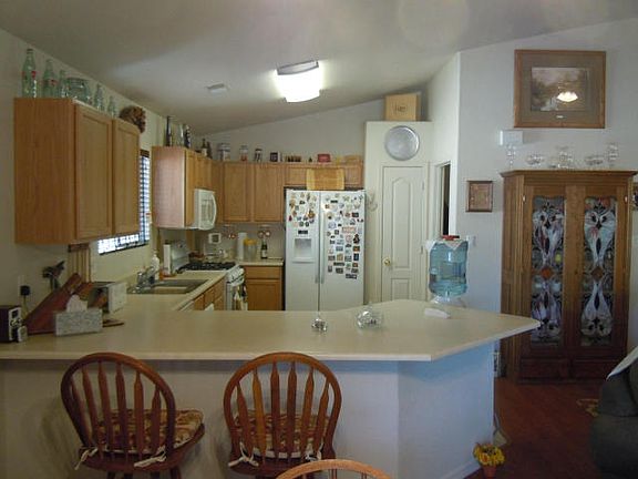 5th image of 10401 Calle Dichoso Ct NW