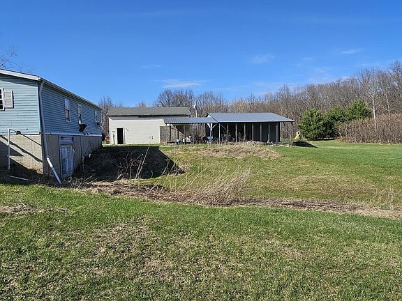 4th image of 2651 Elliott Rd