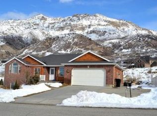 2838 N 1375 E, North Ogden, UT 84414