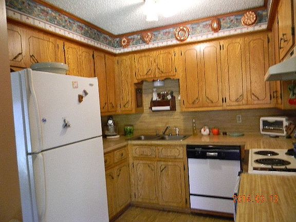 2nd image of 109 Edna Dr