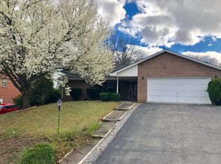 8220 Past Times Ln, Roanoke, VA 24019