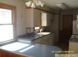 2232 Eagle Creek Blvd, Shakopee, MN 55379