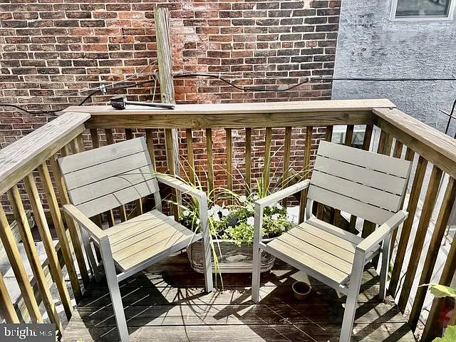 2620 Poplar St #2 — Photo 8