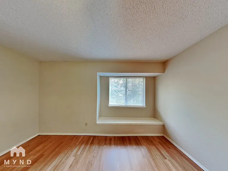 3205 Meadowview Dr — Photo 23