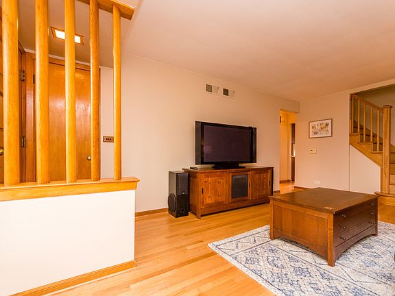 5th image of 7511 N Osceola Ave