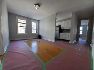 3224 30th St #3, Astoria, NY 11106