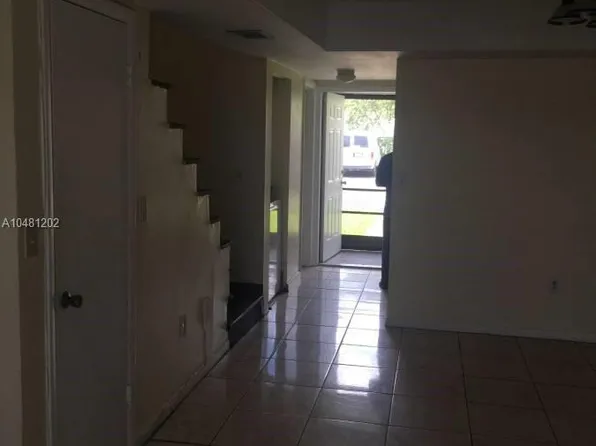 4130 SW 61st Ave #4, Fort Lauderdale, FL 33314