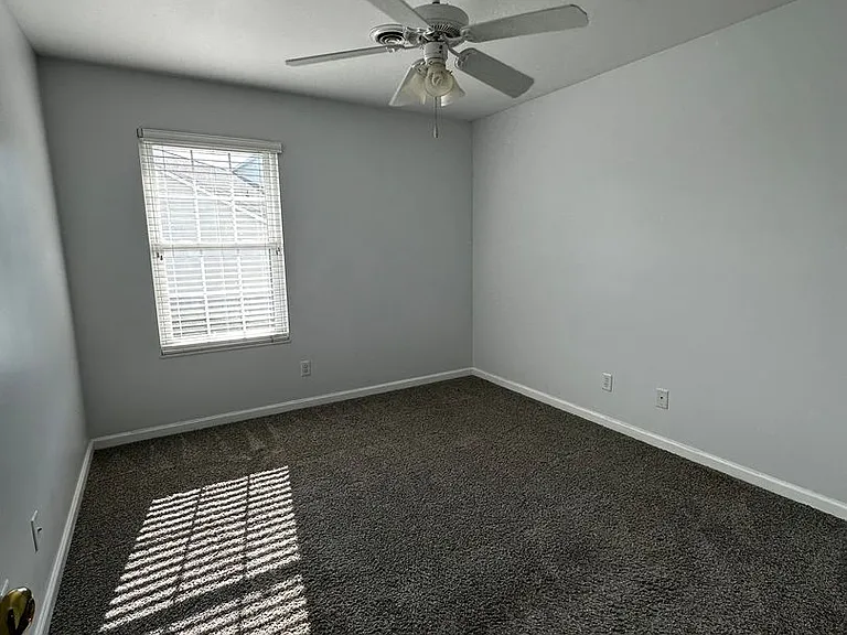 1643 Wood Song Ln — Photo 34