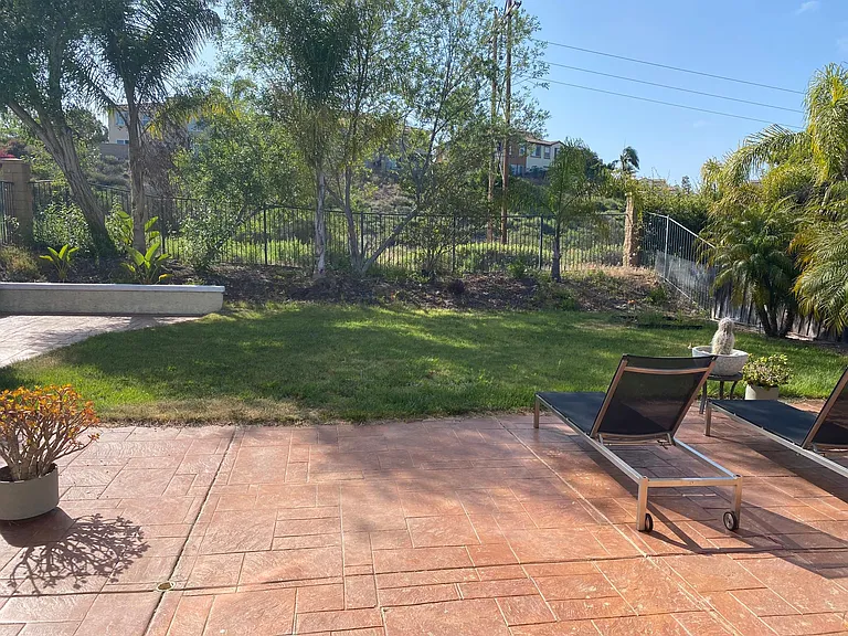 4674 Meadow Dr — Photo 8