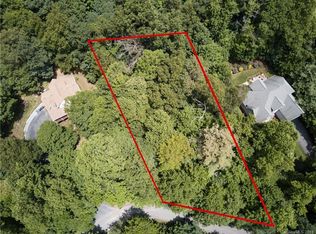 189 Indian Woods Trl, Laurel Park, NC 28739