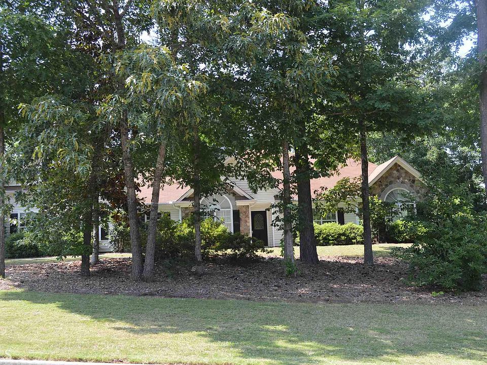 1st image of 158 Oakwood Trl